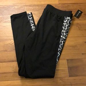Leopard print leggings